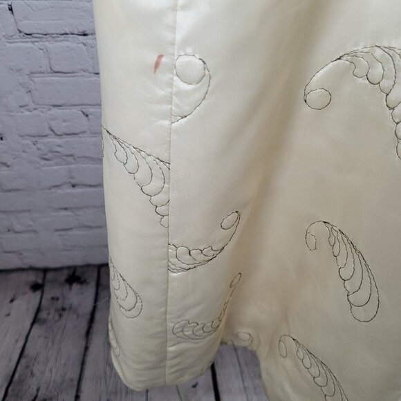 VTG Paulette Ivory Satin 1940 Parisan Gold Button Embroidered House Coat Size 14 - Picture 13 of 16